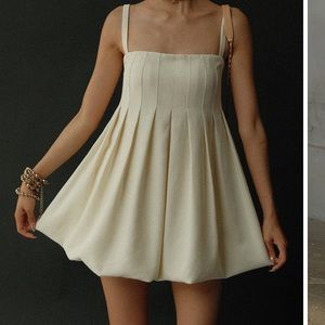 Off white skater dress small